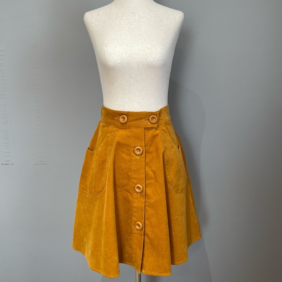 Hell Bunny Corduroy Mini Skirt Size XS Mustard Yellow High Waist 100% Cotton - Picture 4 of 11